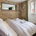 Rokos Superior Downtown - Comfortable With Private Bathrooms - Perfect Location For Exploring Diocletian's Palace And The Gastronomy Of Within Walking Distance Guest house Split
