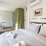 Rokos Superior Downtown - Comfortable With Private Bathrooms - Perfect Location For Exploring Diocletian's Palace And The Gastronomy Of Within Walking Distance 3* Split