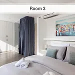 Rokos Superior Downtown - Comfortable With Private Bathrooms - Perfect Location For Exploring Diocletian's Palace And The Gastronomy Of Within Walking Distance 3*